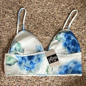 NWT Boutique Blue and White Watercolor Floral Bralette - Size Small